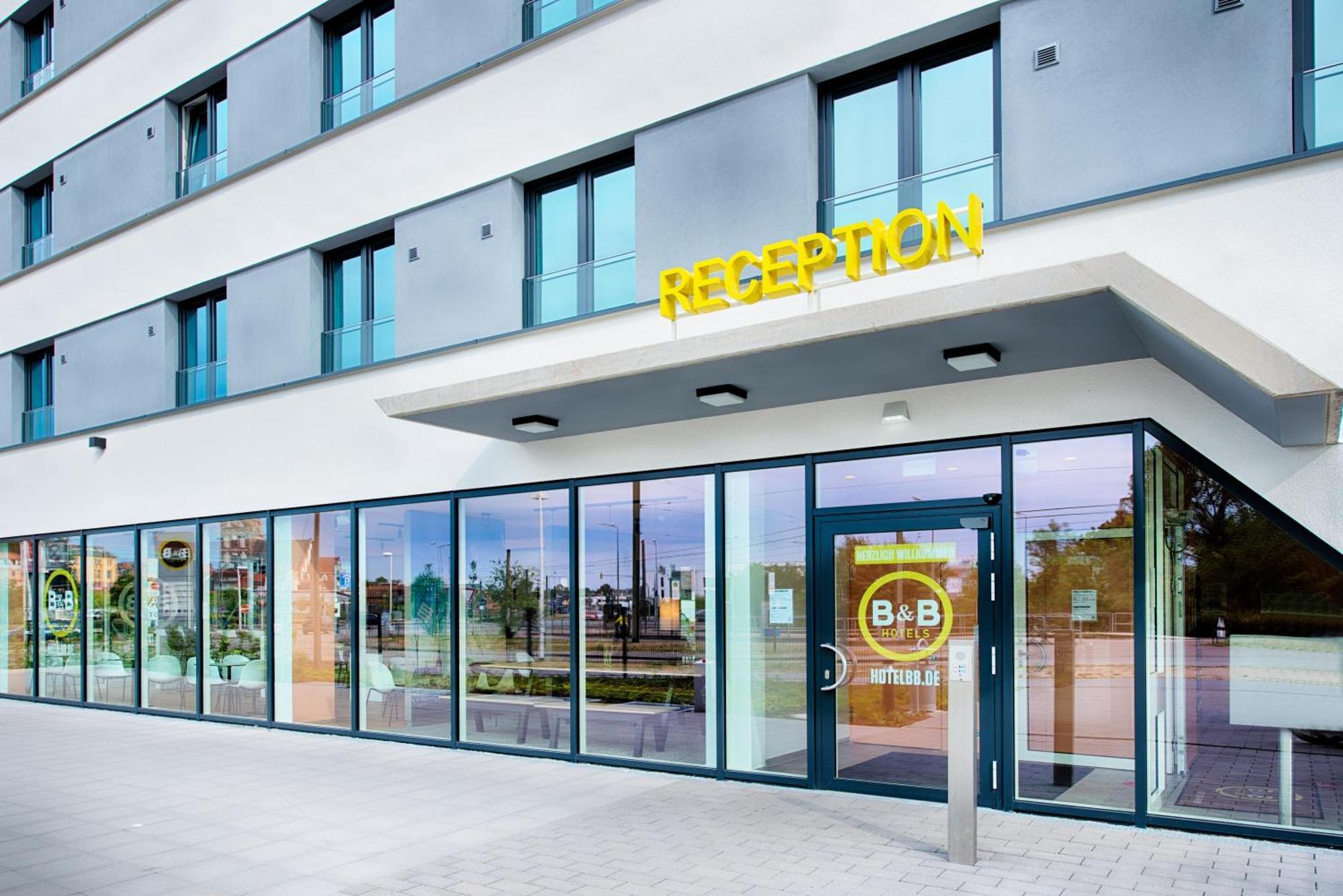 B&B Hotel Rostock-Hafen Buitenkant foto